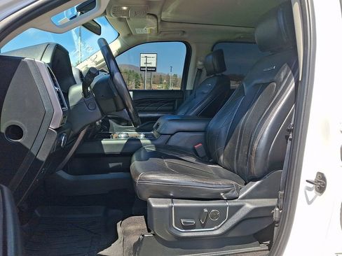 Used 2019 Ford Expedition Platinum AWD/4WD image 13