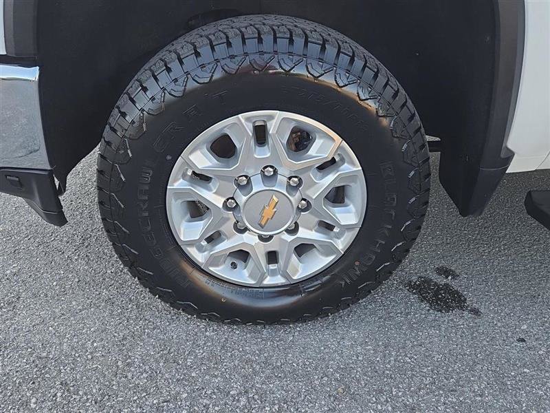 Used 2023 Chevrolet Silverado 2500 LT w/ Convenience Package AWD/4WD image 28