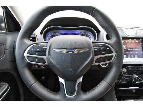 Used 2023 Chrysler 300 Touring w/ Sport Appearance Package RWD image 14