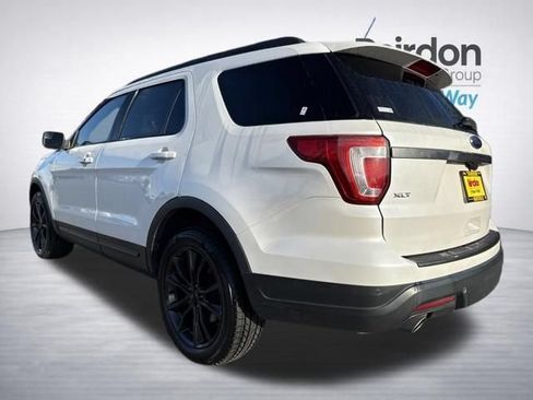 Used 2018 Ford Explorer XLT w/ XLT Appearance Package AWD/4WD image 5