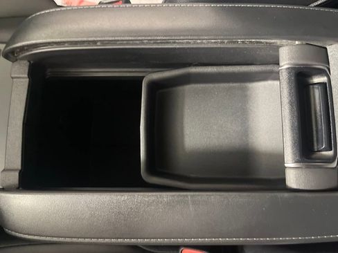 Certified 2024 Toyota Highlander XLE image 23