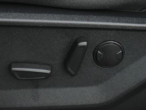 Used 2022 Ford F150 XLT w/ Equipment Group 302A High AWD/4WD image 12