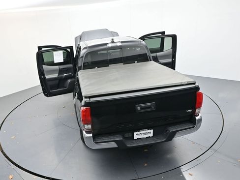 Used 2020 Toyota Tacoma SR5 image 38