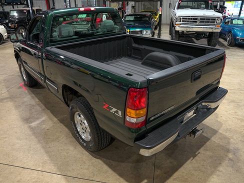Used 2001 Chevrolet Silverado 1500 LS w/ Off-Road Chassis Pkg AWD/4WD image 16