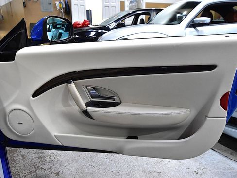 Used 2015 Maserati GranTurismo Convertible RWD image 42