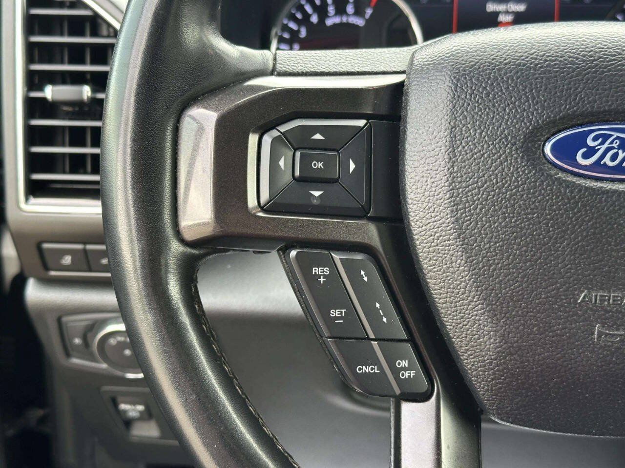 Used 2021 Ford Expedition Max Limited RWD image 29