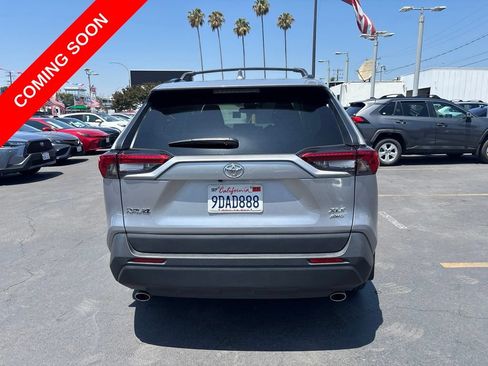 Used 2022 Toyota RAV4 XLE w/ Convenience Package AWD/4WD image 7