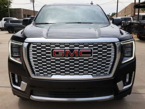 Used 2024 GMC Yukon Denali RWD image 2