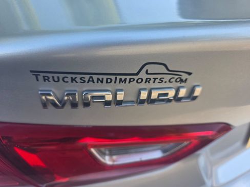 Used 2018 Chevrolet Malibu LT FWD image 32