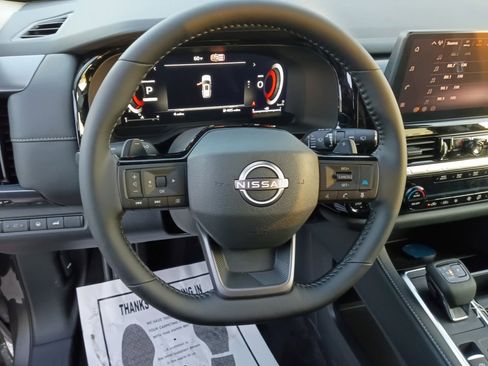 New 2026 Nissan Pathfinder SL w/ Cargo Package FWD image 10
