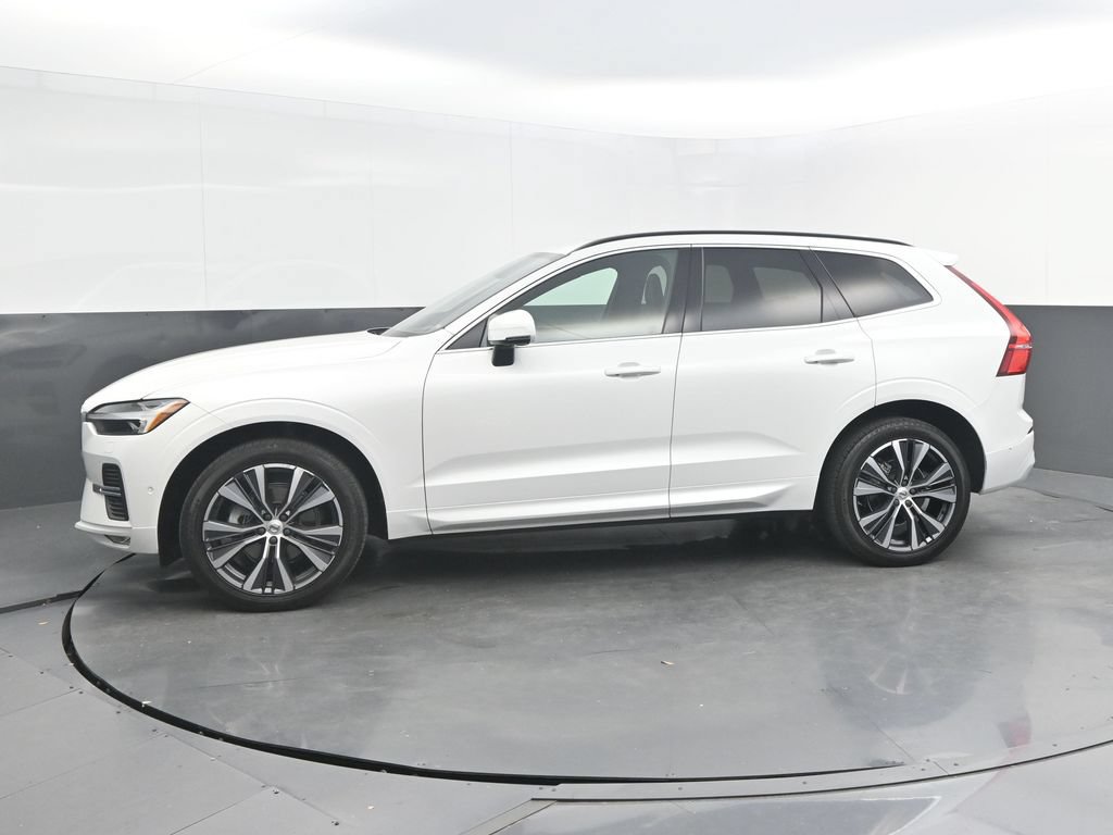 Certified 2022 Volvo XC60 B5 Momentum w/ Advanced Package FWD image 2