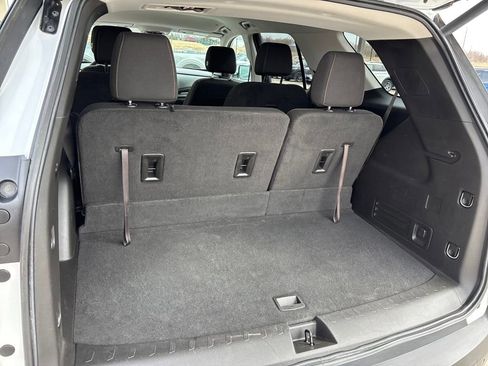 Used 2019 Chevrolet Traverse LT image 29