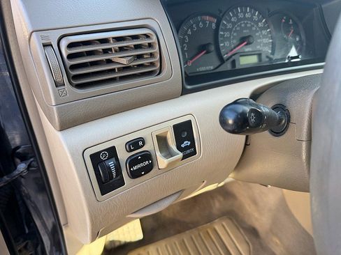 Used 2007 Toyota Corolla S image 11