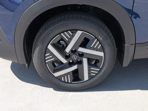 New 2026 Nissan Kicks SV FWD image 9