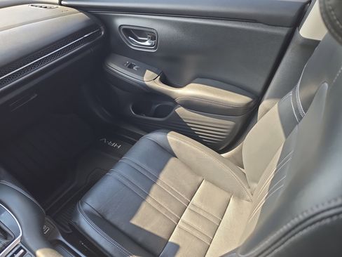 Used 2023 Honda HR-V EX-L image 17