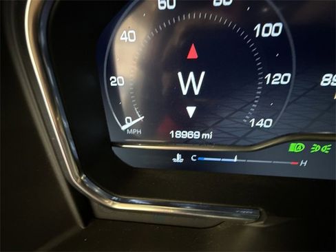 Certified 2025 GMC Sierra 3500 Denali w/ Denali Reserve Package image 15