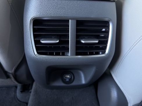 Used 2022 Hyundai Sonata Limited FWD image 29