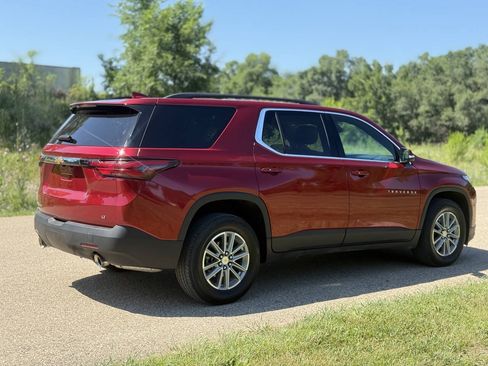 Used 2023 Chevrolet Traverse LT AWD/4WD image 5