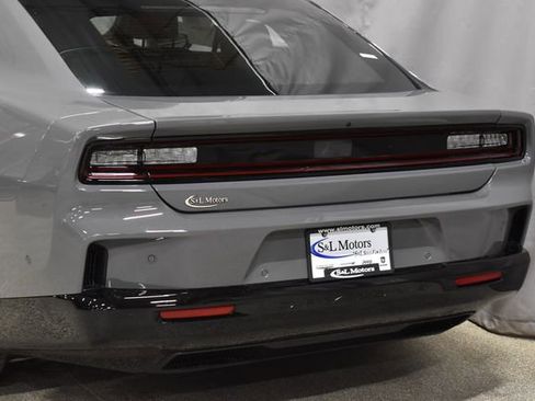 Used 2025 Dodge Charger R/T w/ Quick Order Package 25M R/T image 9