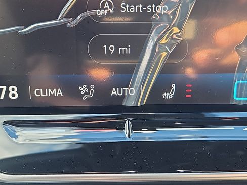 New 2026 Volkswagen Tiguan SE R-Line AWD/4WD image 10