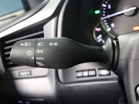 Used 2022 Lexus RX 350L Premium image 14