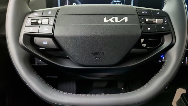 Used 2025 Kia EV6 Wind AWD/4WD image 56