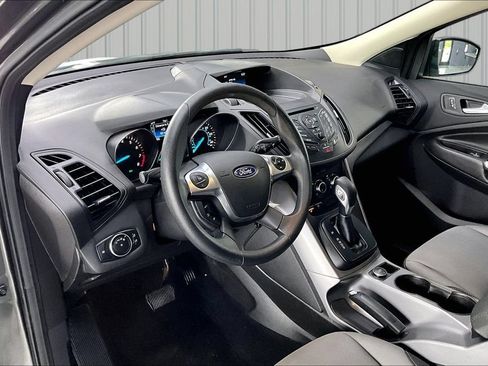 Used 2016 Ford Escape SE FWD image 16