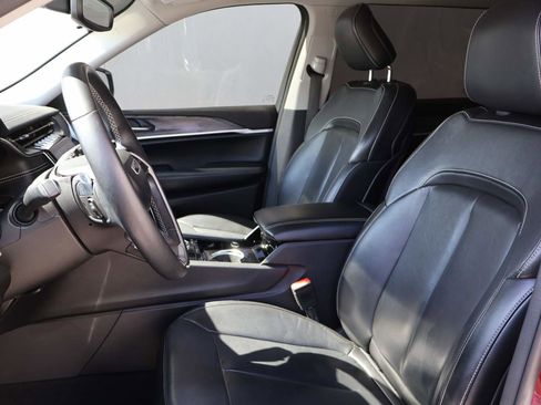 Used 2022 Jeep Grand Cherokee L Limited RWD image 9