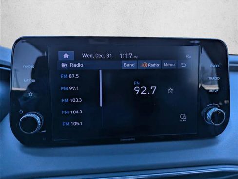 Used 2022 Hyundai Santa Fe SEL w/ Convenience Package image 17