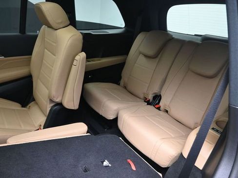 New 2026 Mercedes-Benz GLS 450 4MATIC image 22
