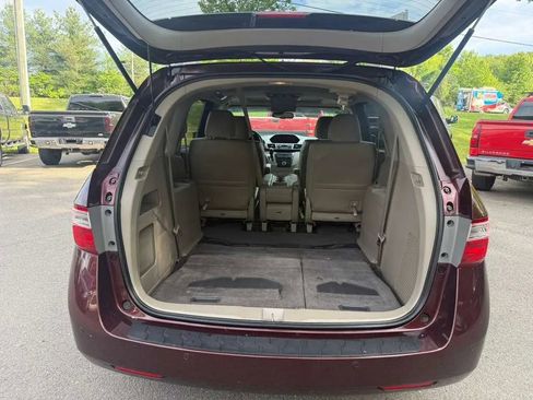 Used 2011 Honda Odyssey Touring Elite image 16