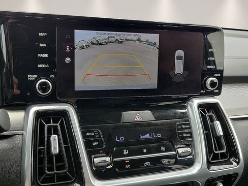 Used 2022 Kia Sorento SX AWD/4WD image 16