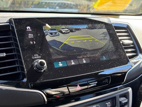 Certified 2022 Honda Pilot Touring image 29