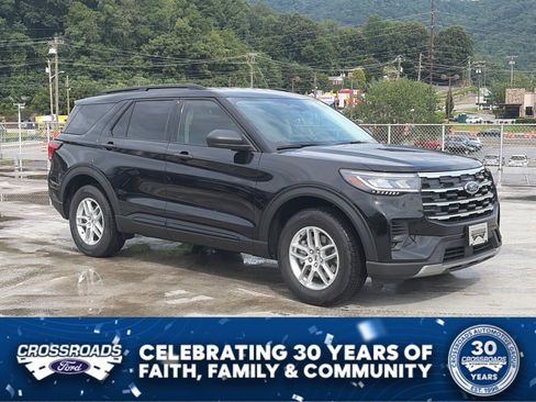 New 2026 Ford Explorer Active AWD/4WD image 1