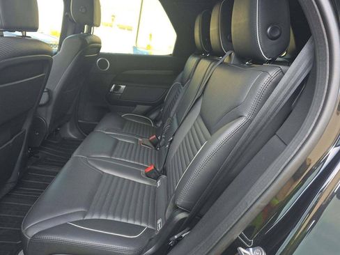 Used 2019 Land Rover Discovery HSE AWD/4WD image 8