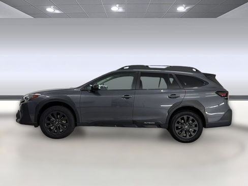 Used 2025 Subaru Outback Onyx Edition AWD/4WD image 2