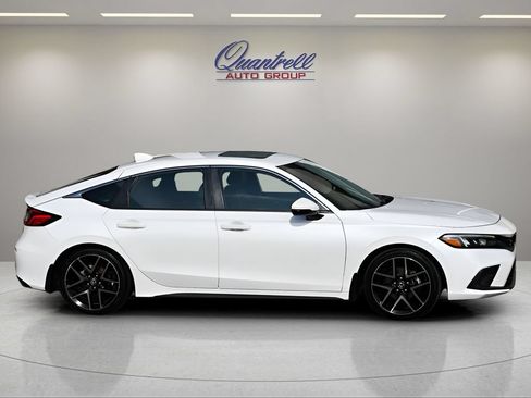 Used 2022 Honda Civic Sport Touring image 3