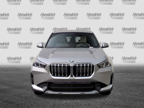 Certified 2025 BMW X1 xDrive28i w/ Technology Package image 3