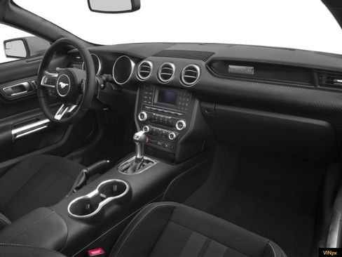 Used 2018 Ford Mustang GT RWD image 5