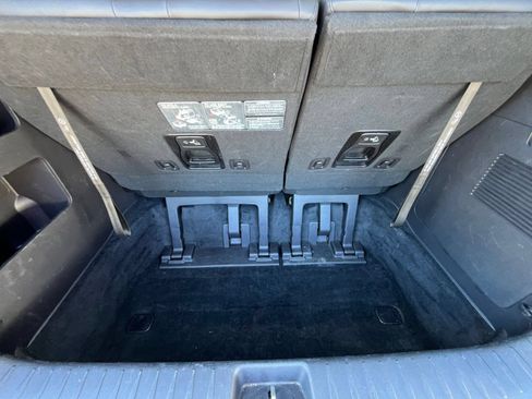 Used 2026 Kia Carnival FWD image 29
