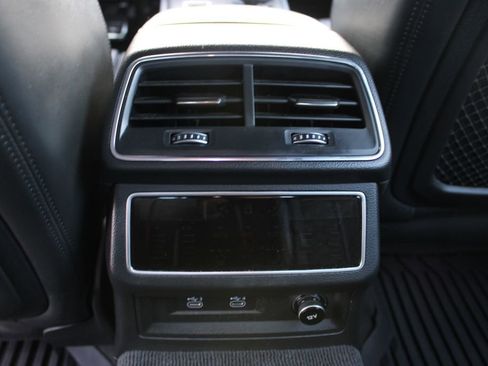 Used 2021 Audi RS 7 Sportback image 39