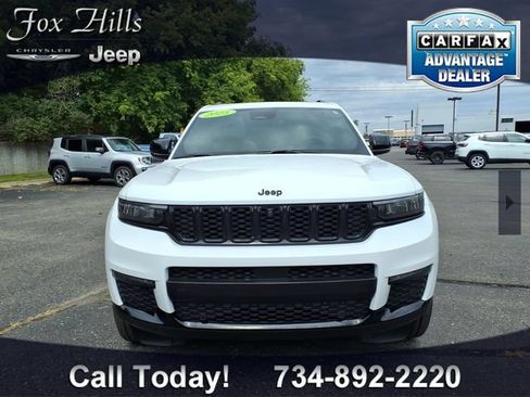 Used 2025 Jeep Grand Cherokee L Limited w/ Luxury Tech Group II AWD/4WD image 2