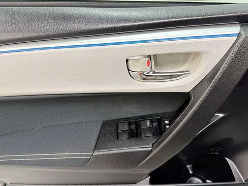 Used 2014 Toyota Corolla LE FWD image 15