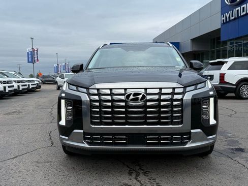 Used 2024 Hyundai Palisade Calligraphy image 2