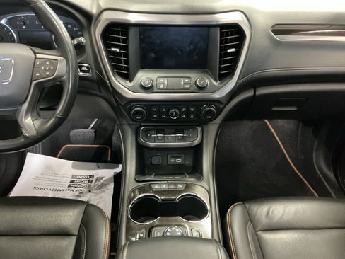 Used 2022 GMC Acadia AT4 w/ Preferred Package AWD/4WD image 11