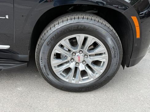Used 2025 GMC Yukon Denali image 12