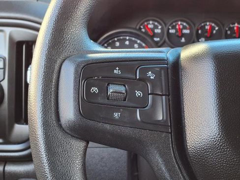 Used 2023 Chevrolet Silverado 1500 Custom image 12
