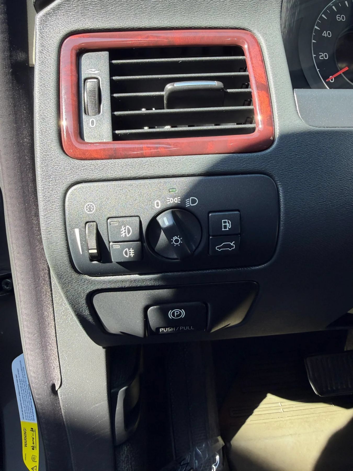 Used 2008 Volvo XC70 3.2 AWD/4WD image 25