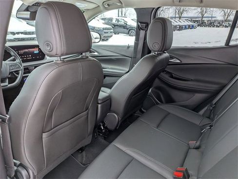 Used 2024 Buick Encore GX Sport Touring image 25