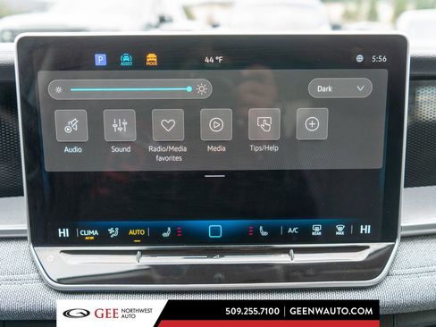 Used 2025 Volkswagen Tiguan S AWD/4WD image 21